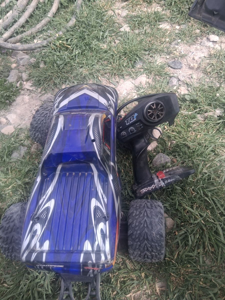 Traxxas stampede