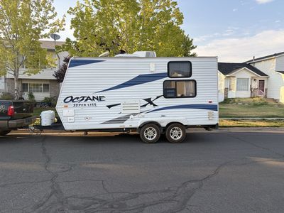 Lightweight Toyhauler! 2011 Jayco Octane Super Lite 161