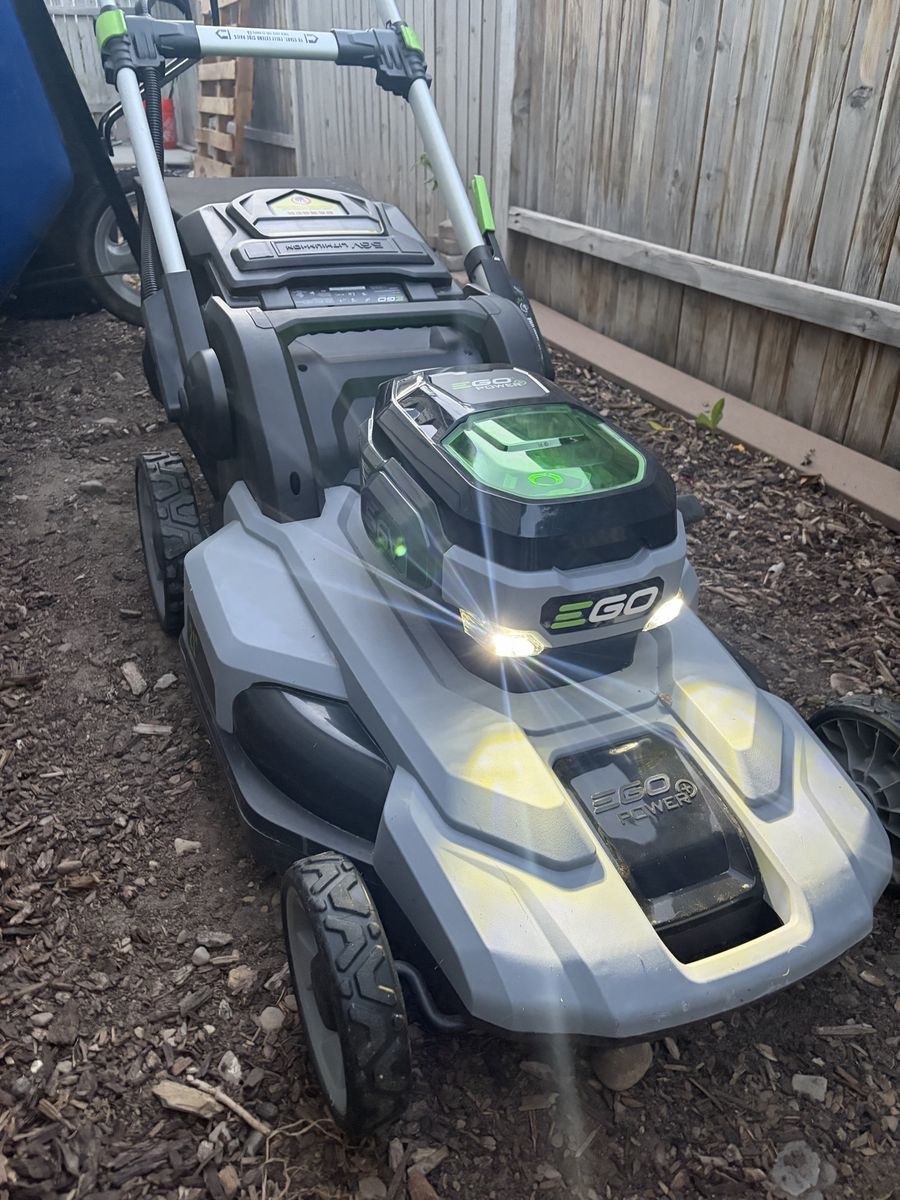 EGO POWER+ 21" Push Cordless Lawn Mower with 7.5Ah Battery & Charger