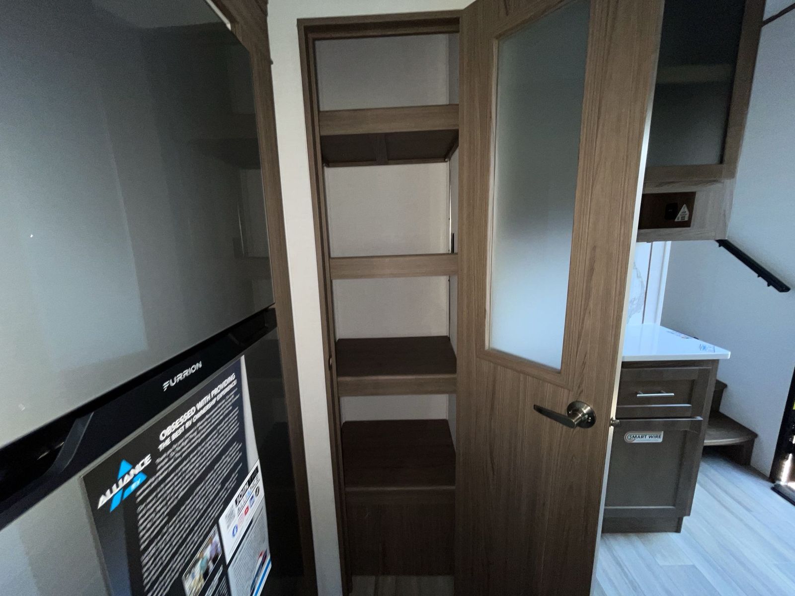 Main image 32