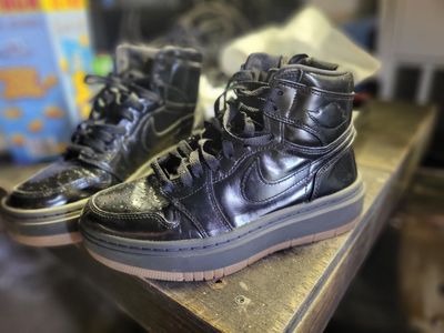 AIR JORDAN 1 HIGH ELEVATE BLACK/GUM