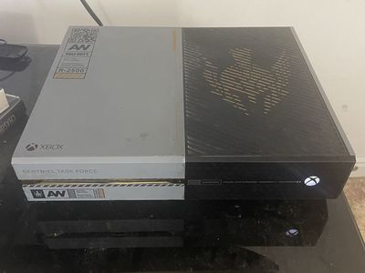 1TB Xbox one with power cable