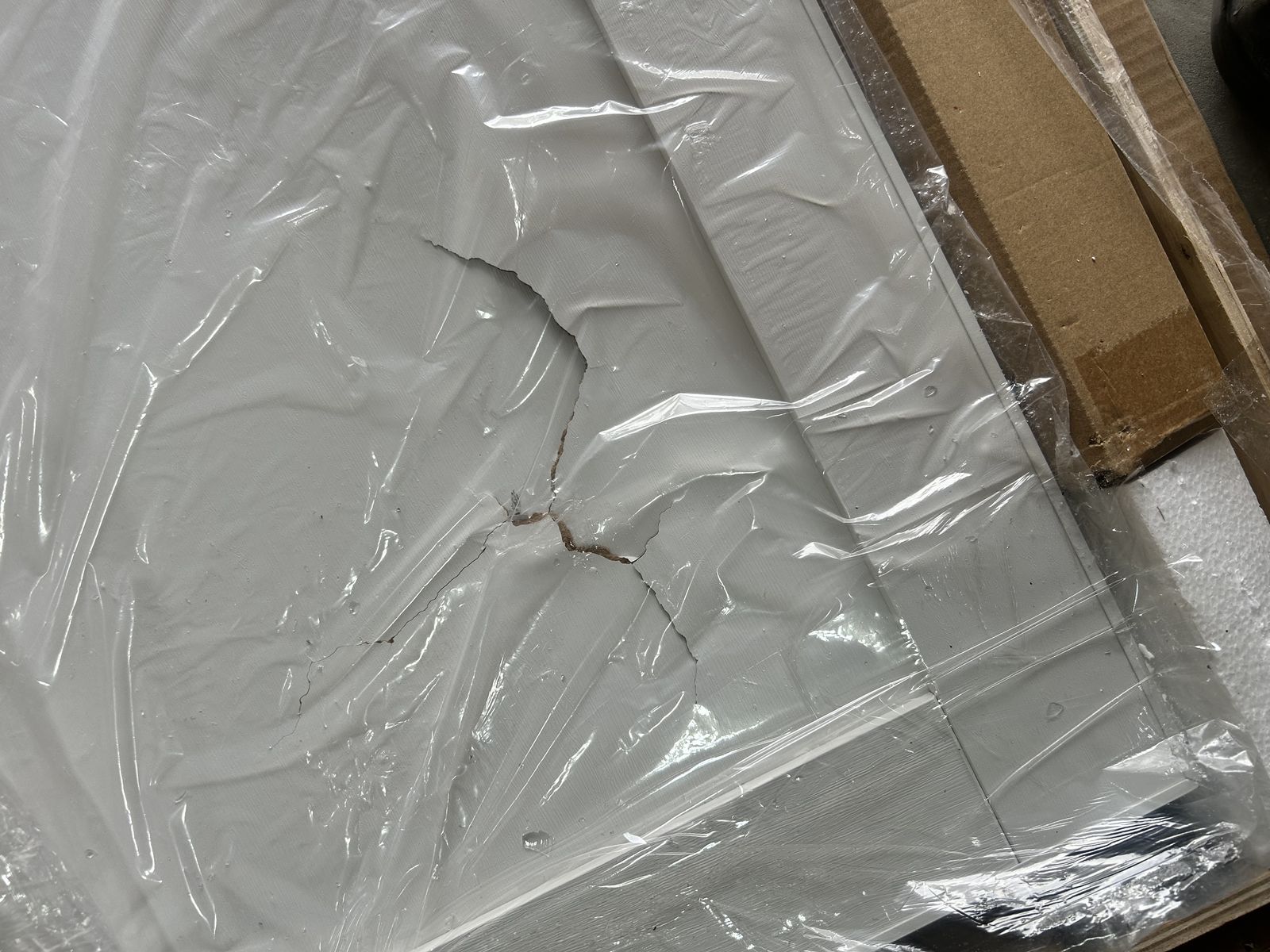 Main image 3