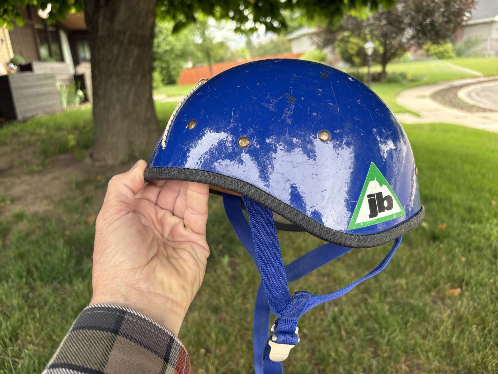 Rad 90’s retro vintage JB mountaineering helmet, light weight rock-climbing helmet