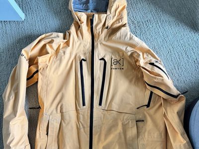 Burton AK Hover 3L snowboard jacket sz L