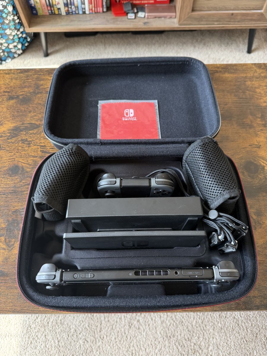 Nintendo Switch 1 Bundle