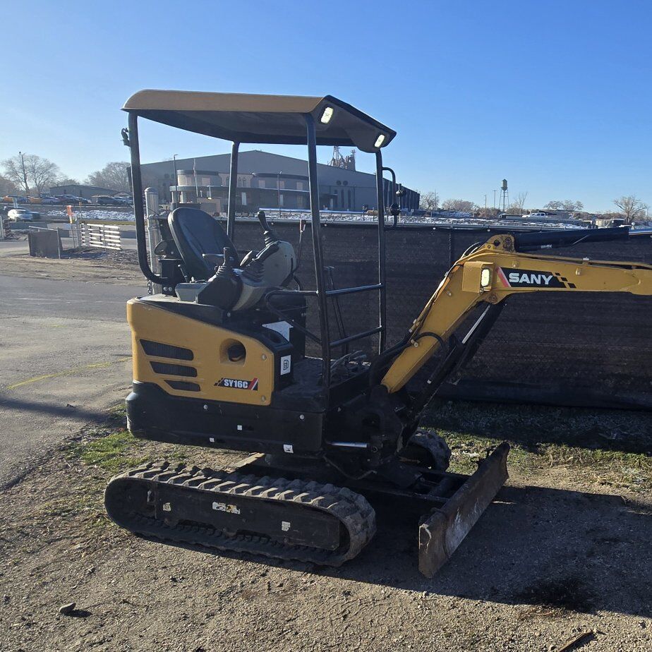 Mini excavator for rent