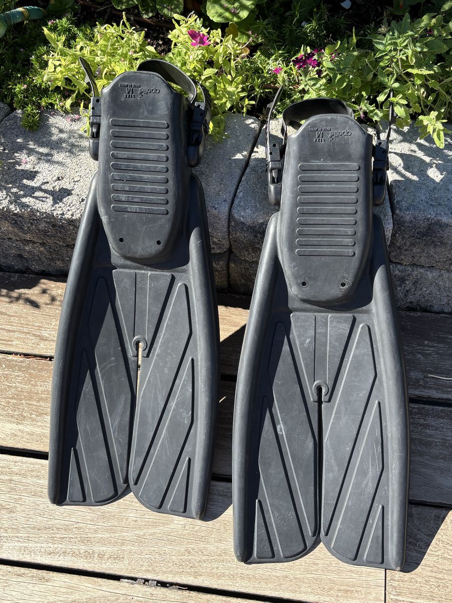 Apollo Bio-Fin Pro Split Swim Fins Size Medium Black