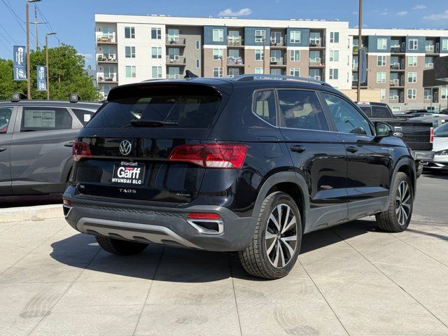 Main image 3