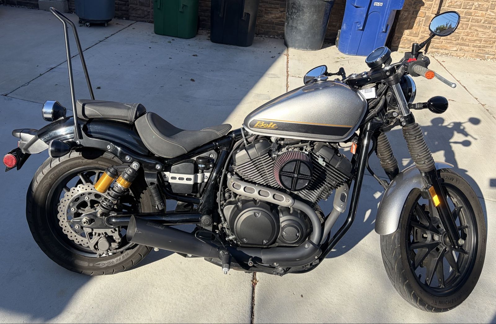 Yamaha Bolt C-Spec 2015 Cruiser Motorcycle - Vance & Hines Exhaust, Sissy Bar, Aftermarket Intake