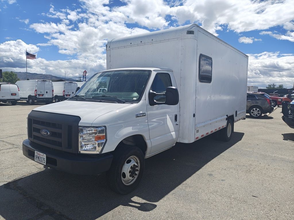 2022 Ford E-350 and Econoline 350 
