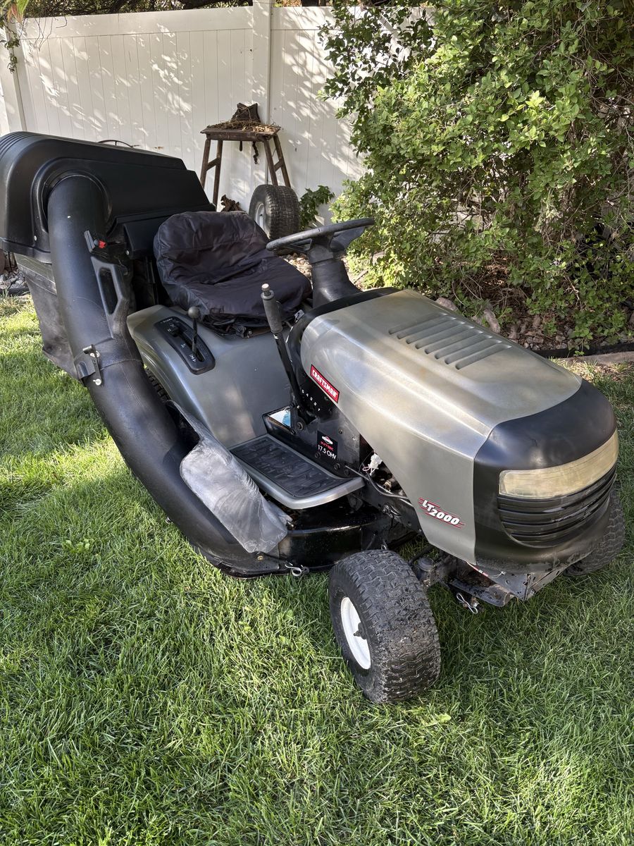 Craftsman riding mower