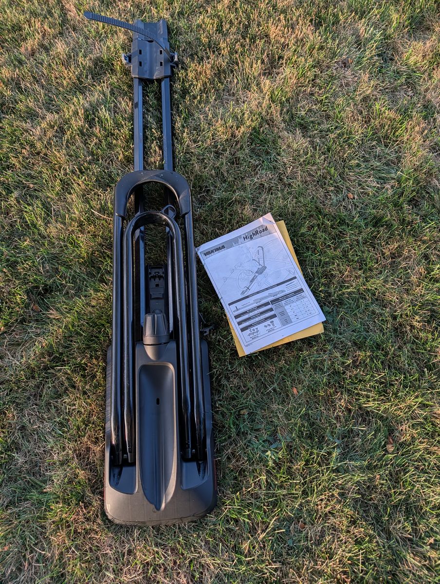 Yakima HighRoad Rooftop Upright Bike Mount