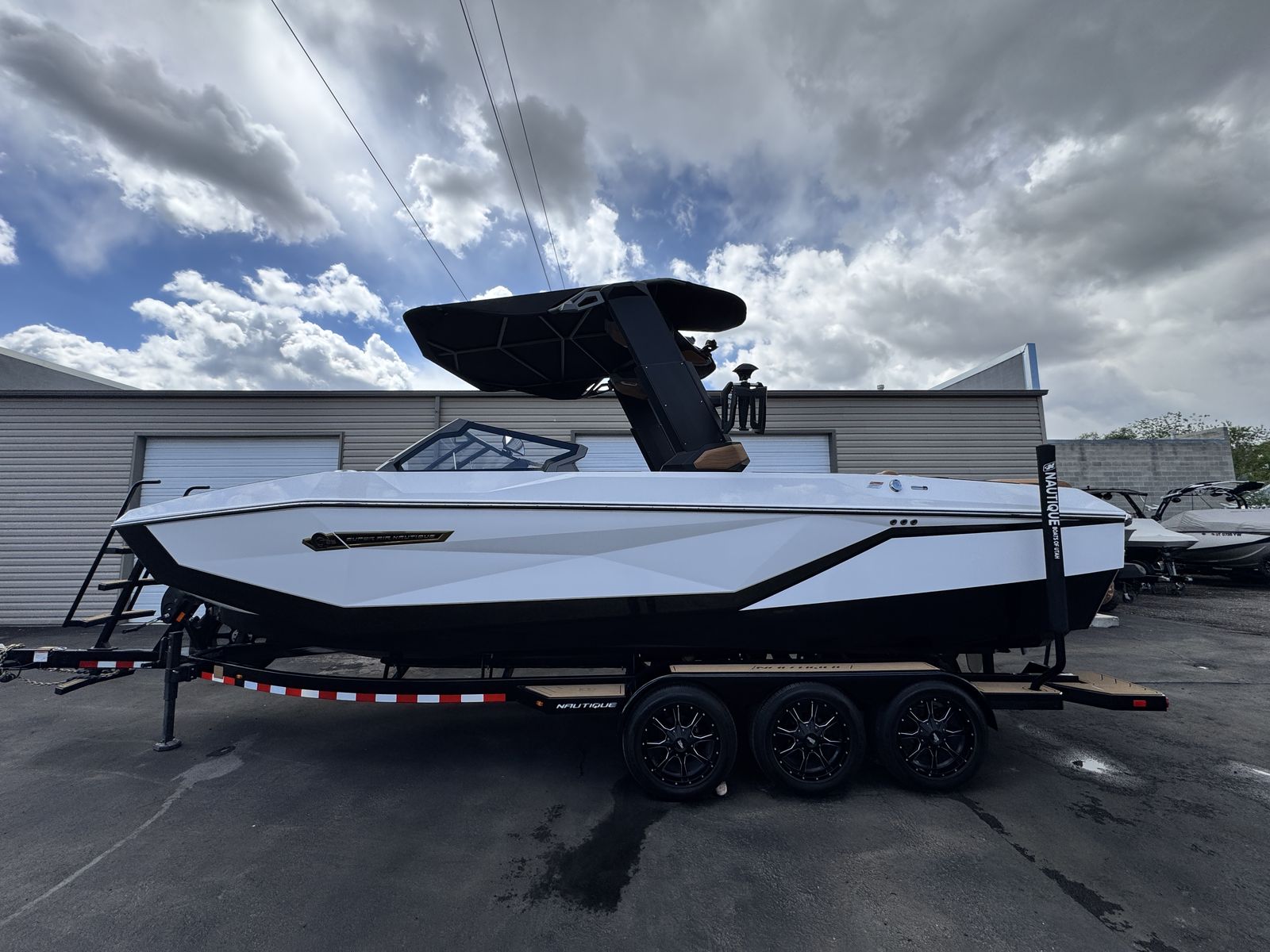 2025 Nautique G25