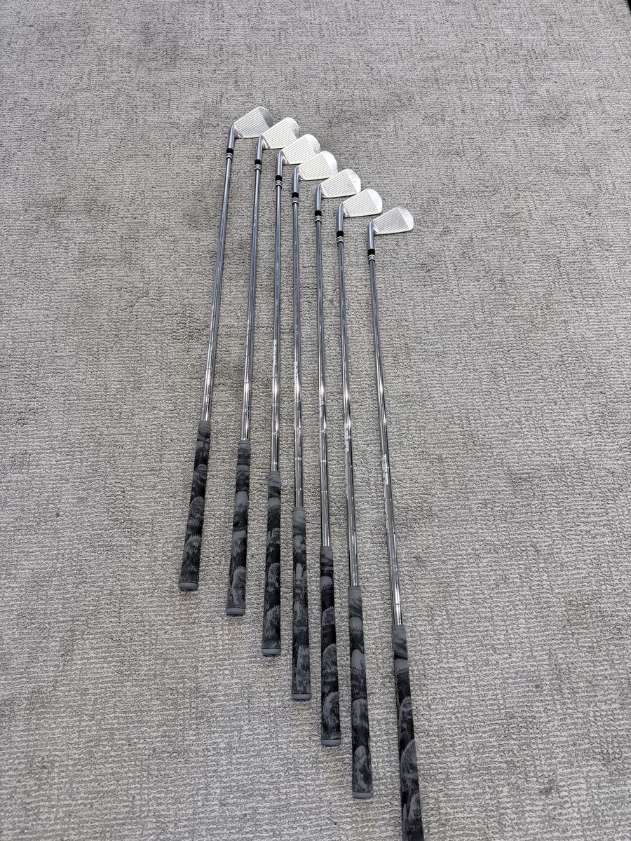 Miura TC-201 Irons with Accra iseries red 130i shafts and brand new Iomic grips