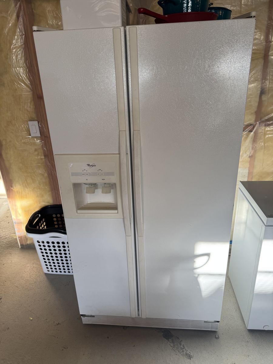 Whirlpool Side-By-Side Refrigerator 25 Cu Ft