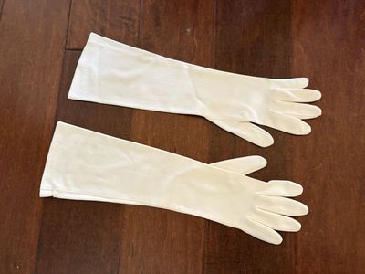 Off White Women’s Dress Gloves Like New
