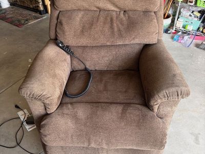 Lazy Boy Lift Chair Recliner