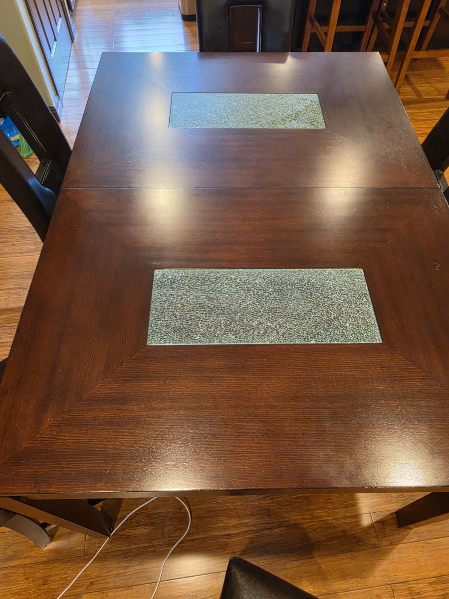 Dining table and 8 chairs