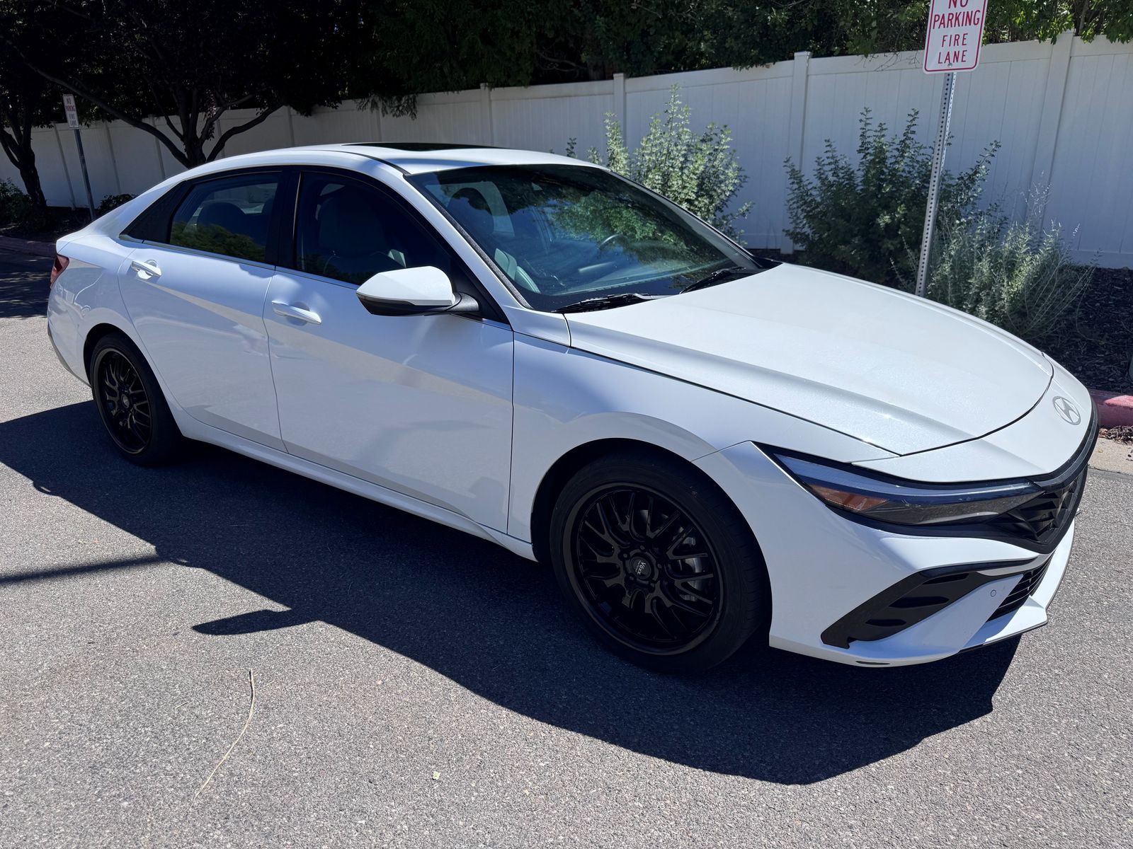 2024 Hyundai Elantra Hybrid Limited