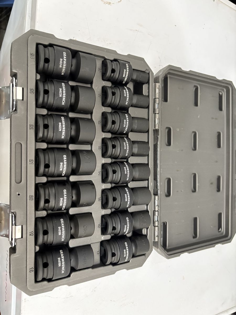 Main image 3