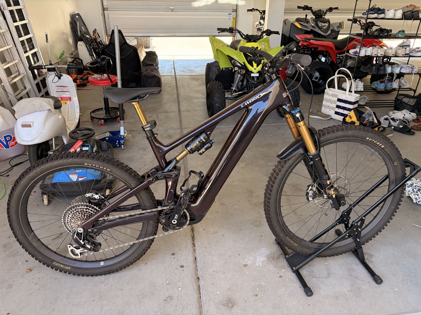 2025 Specialized S-Works Turbo Levo 4 Mountain Bike - S4 - Carbon Frame, Full Suspension - Only 30 Miles