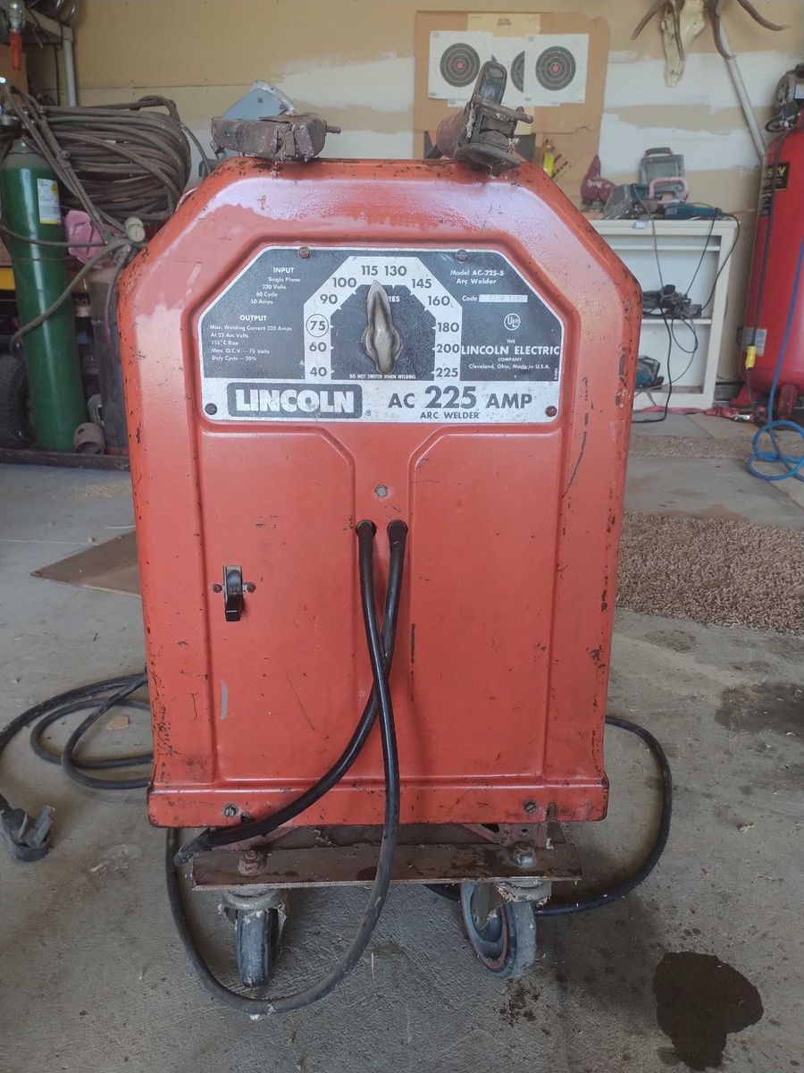 Lincoln 225 amp Welder