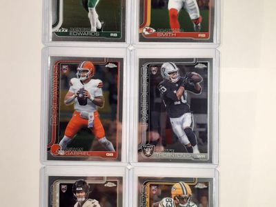 2025 Topps Chrome rookie line up!