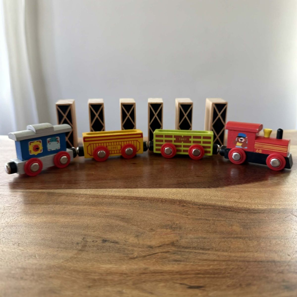 Maxim Wooden Animal Train - 4 Train Cars + Wooden Risers