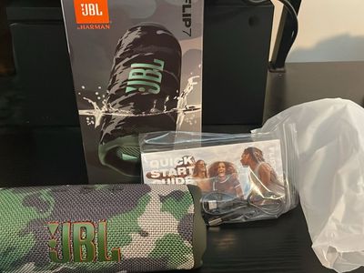 JBL Flip 7 Portable Bluetooth Speaker Camo brand new