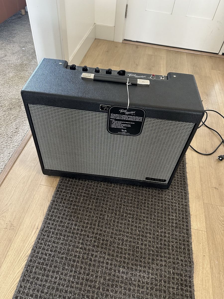 Fender Tone Master Fr-12 Amp