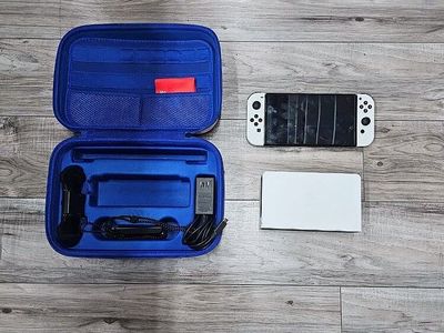 NINTENDO SWITCH OLED HAC-016 WITH DOCK AND CASE