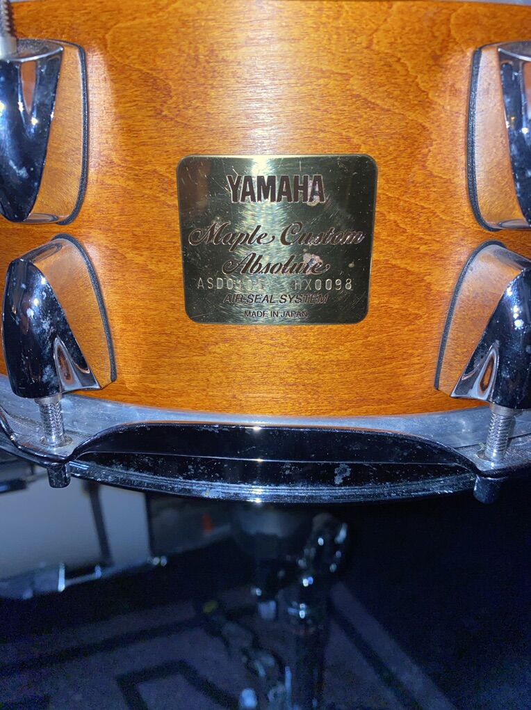 14x5.5 Yamaha Maple Absolute Snare