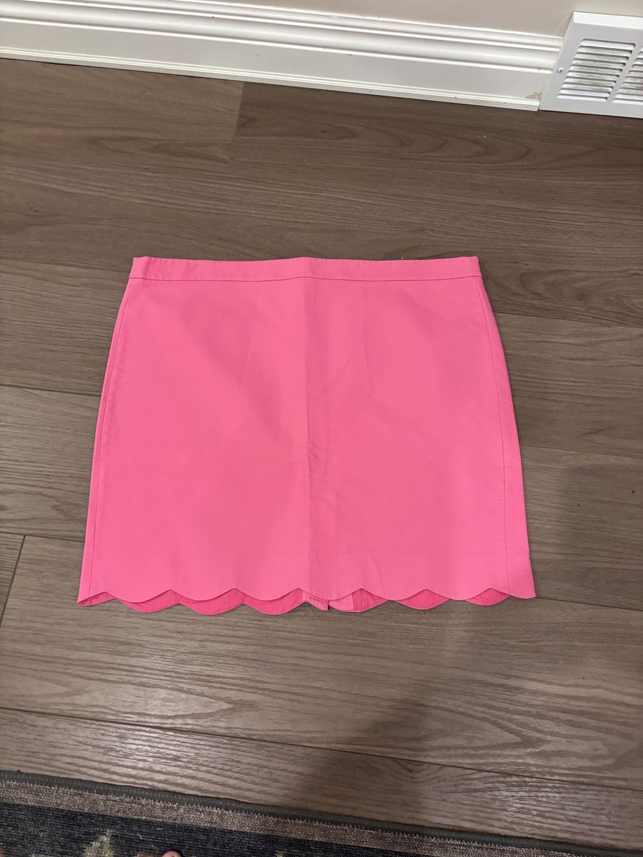 Darling pink J Crew skirt with scalloped hem size 22