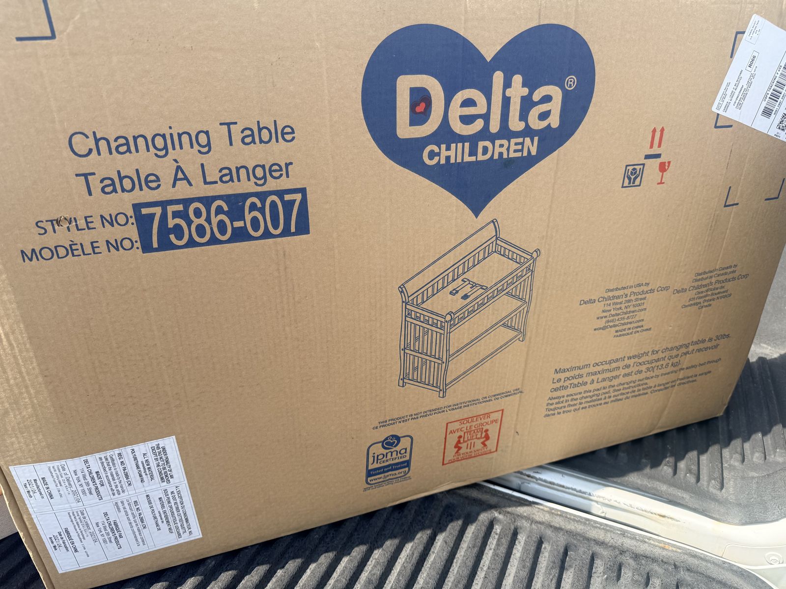 Delta Children Wooden Changing Table & 4-in-1 Convertible Crib Set