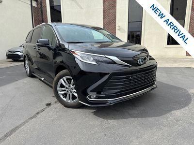 2025 Toyota Sienna Limited 7-Passenger