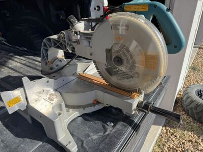 Makita LS1212 12 Miter Saw
