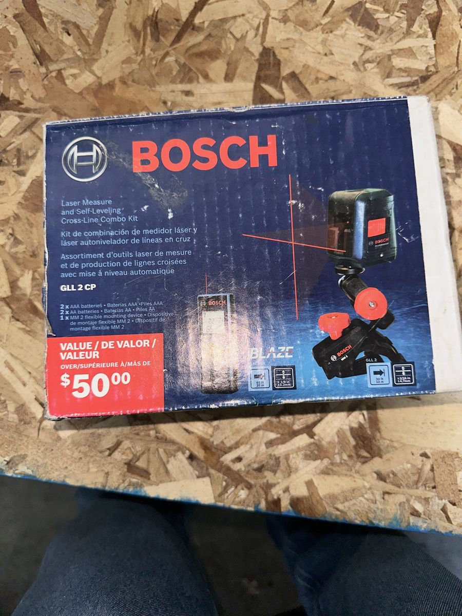 Bosch GLL 2 CP Laser Measure and Self-Leveling Cross-Line Combo Kit