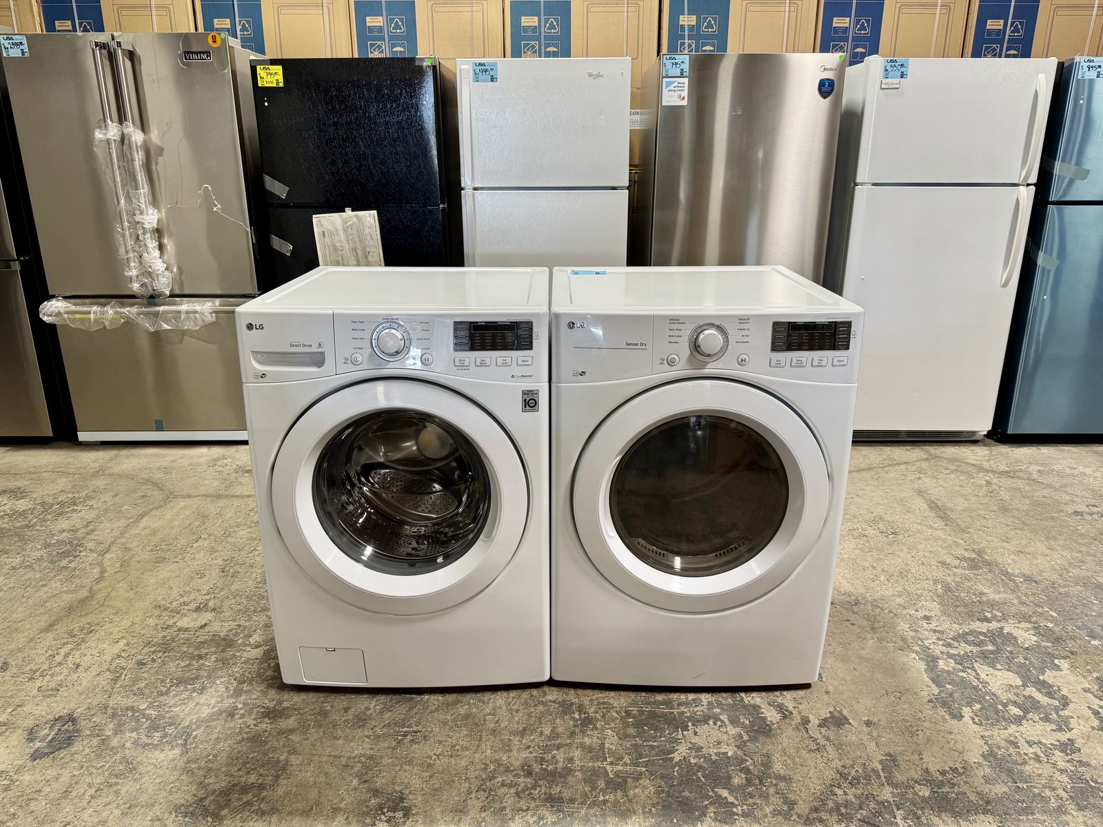 LG FRONT LOAD WASHER AND DRYER SET