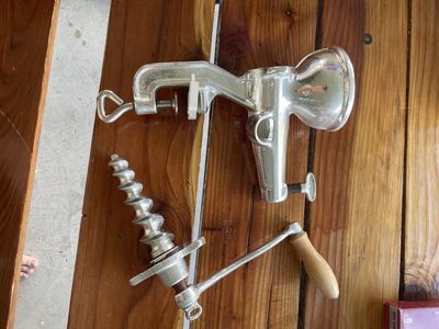 Miracle Wheat Grass Juicer