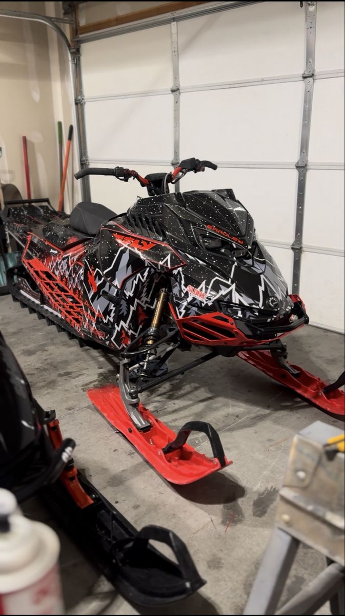 2023 Lynx shredder