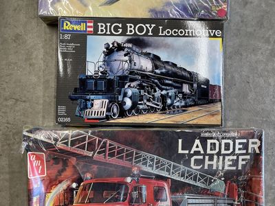 Vintage Model Kit Lot: Revell Big Boy Locomotive, Tristar L-1011 & AMT Ladder Chief