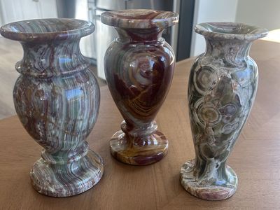 Set of 3 Polished Onyx Stone Decorative Vases