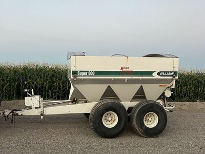 Wilmar 8 ton fertilizer spreader