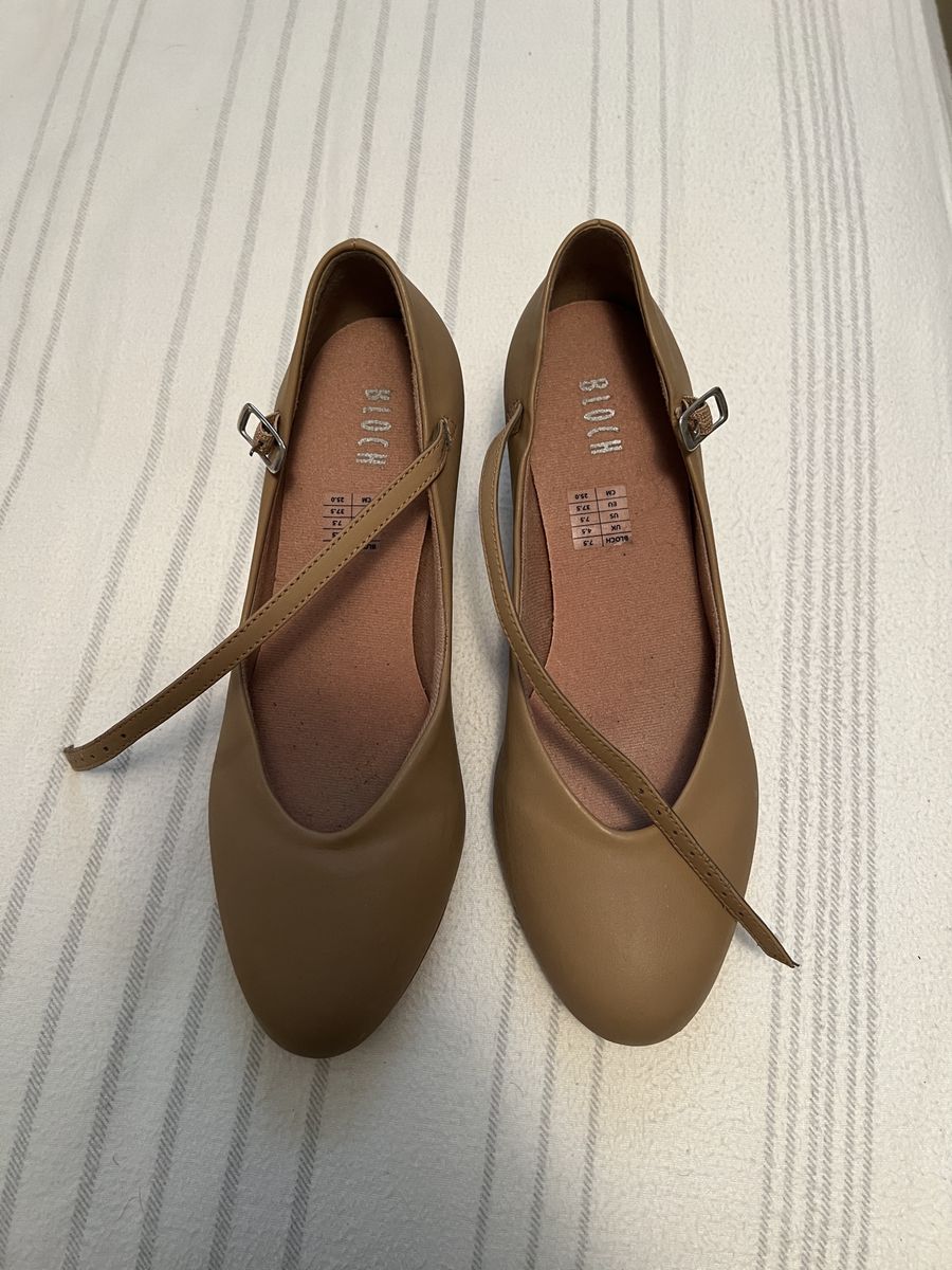 Bloch Tan Character Shoes Size US 7.5 UK 4.5 EU 37.5 Buckle Strap