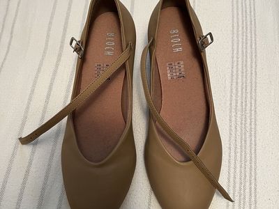 Bloch Tan Character Shoes Size US 7.5 UK 4.5 EU 37.5 Buckle Strap