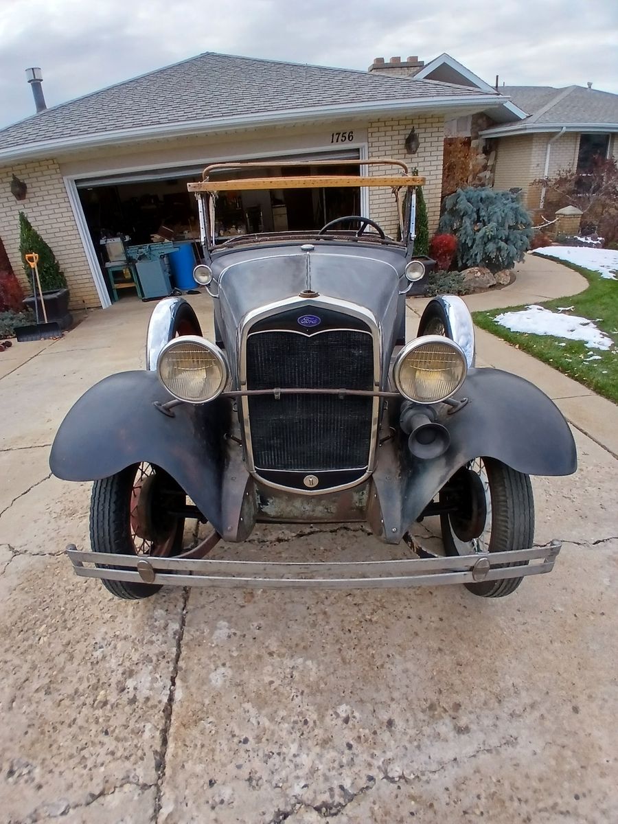 1931 Ford Model A Deluxe Roadster Convertible