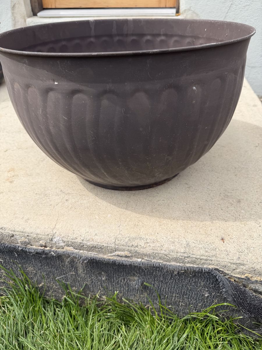 Main image 3