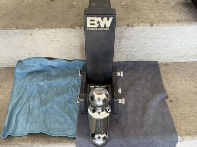 B&W Drop 7 Tow & Stow 2 1/2 Receiver