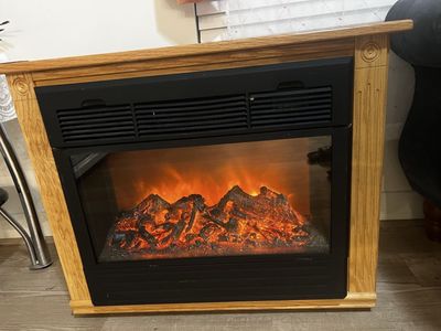 Heat Surge Amish Hand-Built Electric Fireplace - Oak Mantel with Realistic Flame